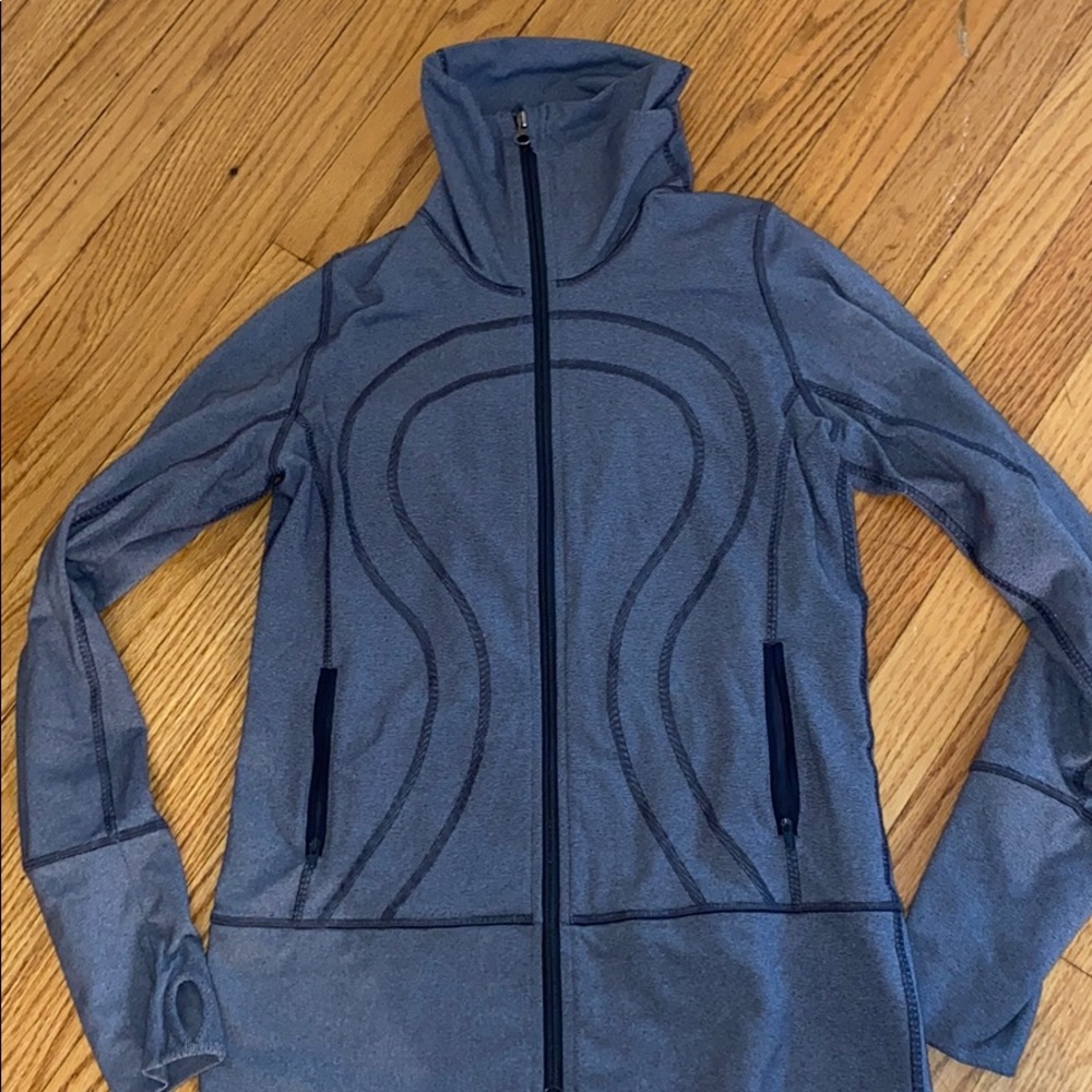 Lululemon gray zip up jacket size xs